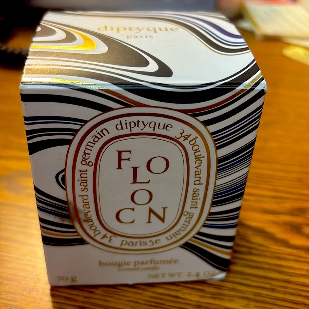 Holiday scent!  “Flocon” (Snowflake)